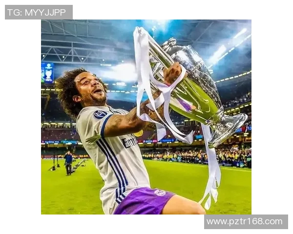 德国退役足球明星的传奇故事与辉煌成就回顾