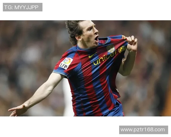 足球明星高清烙印图片展现球场风采与魅力的完美结合